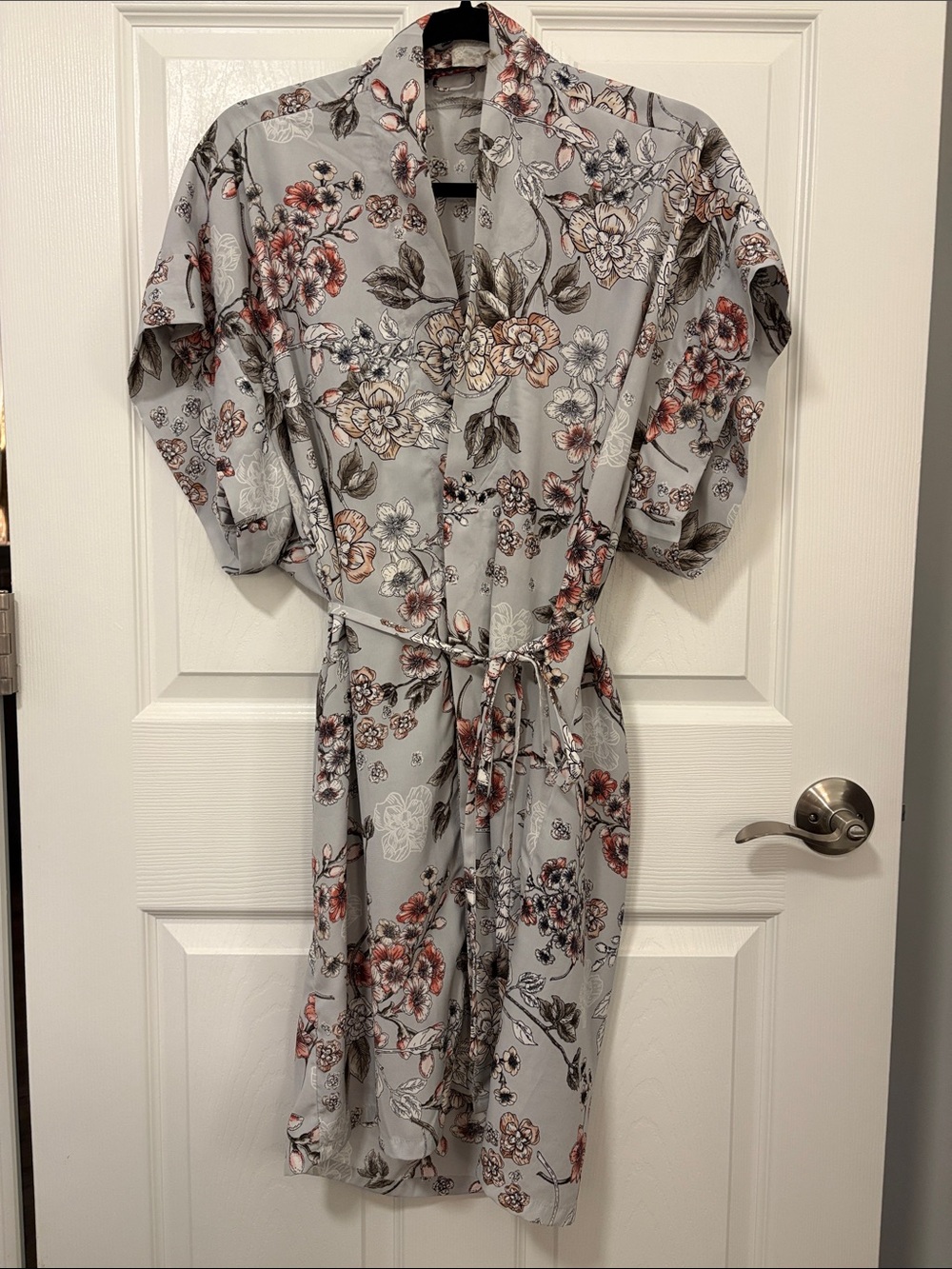 Dress Forum Floral Tie-Waist Midi Dress in Light Gray and Rose